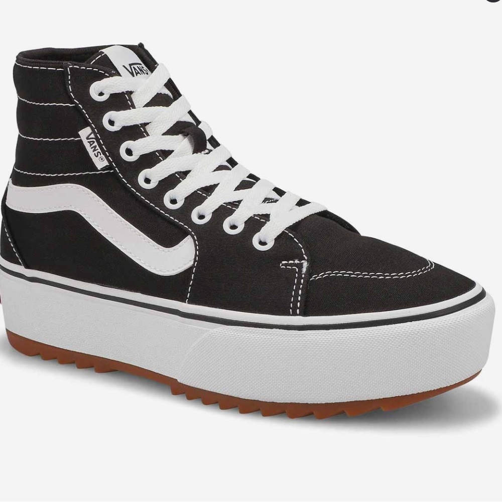 Vans platform women’s runners NWOT size 10